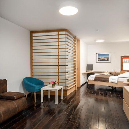 Boutique Wrungel Hotel Vrsar Bagian luar foto