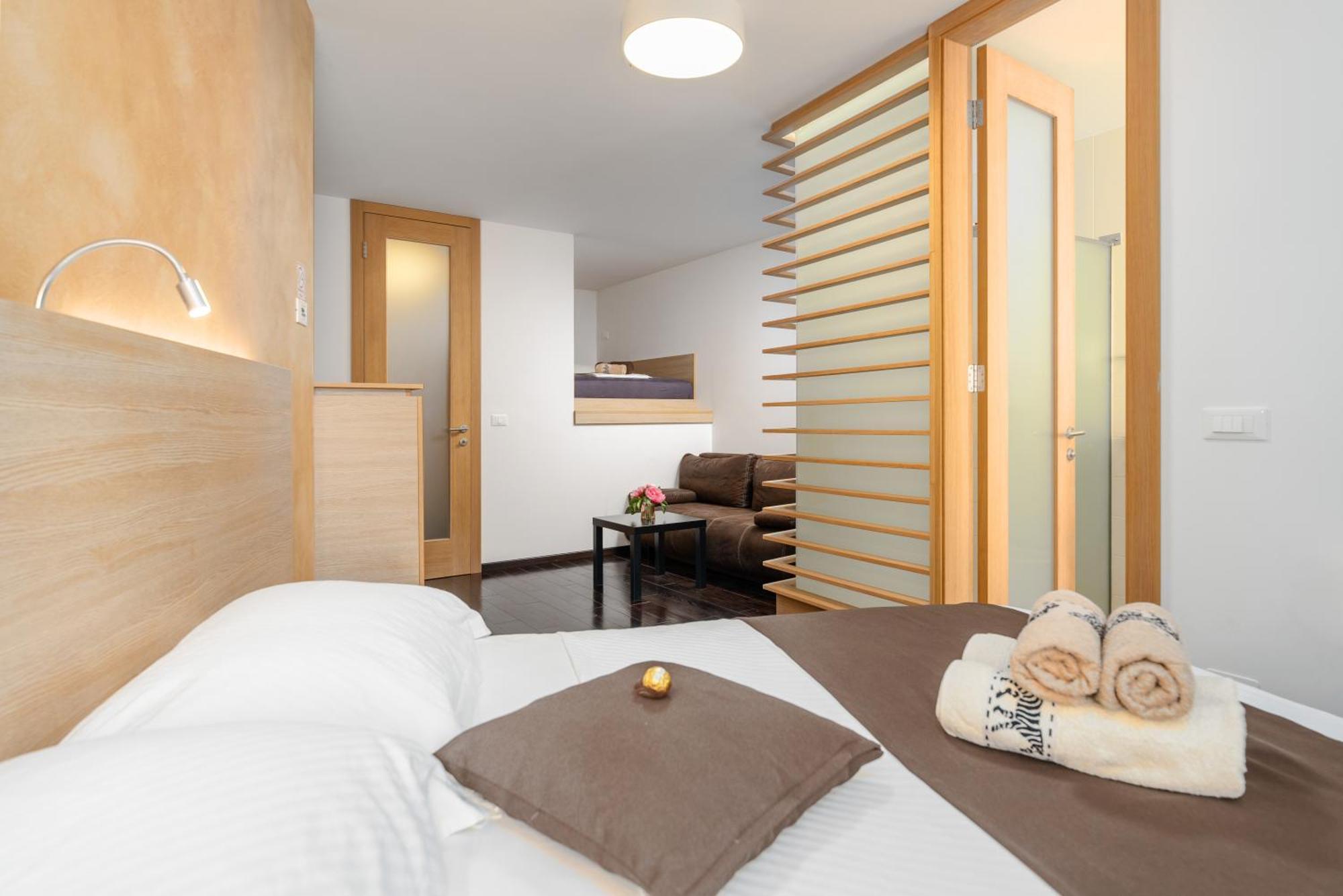 Boutique Wrungel Hotel Vrsar Bagian luar foto