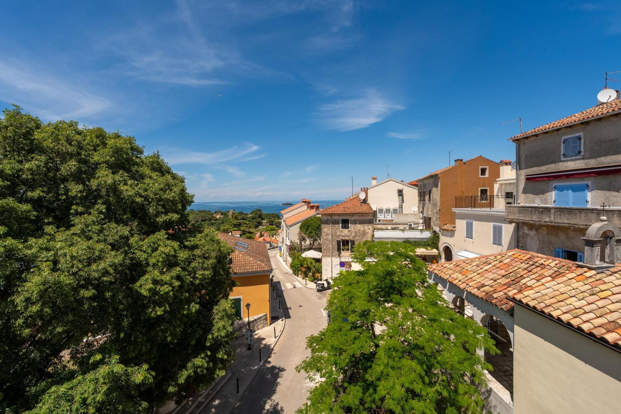 Boutique Wrungel Hotel Vrsar Bagian luar foto