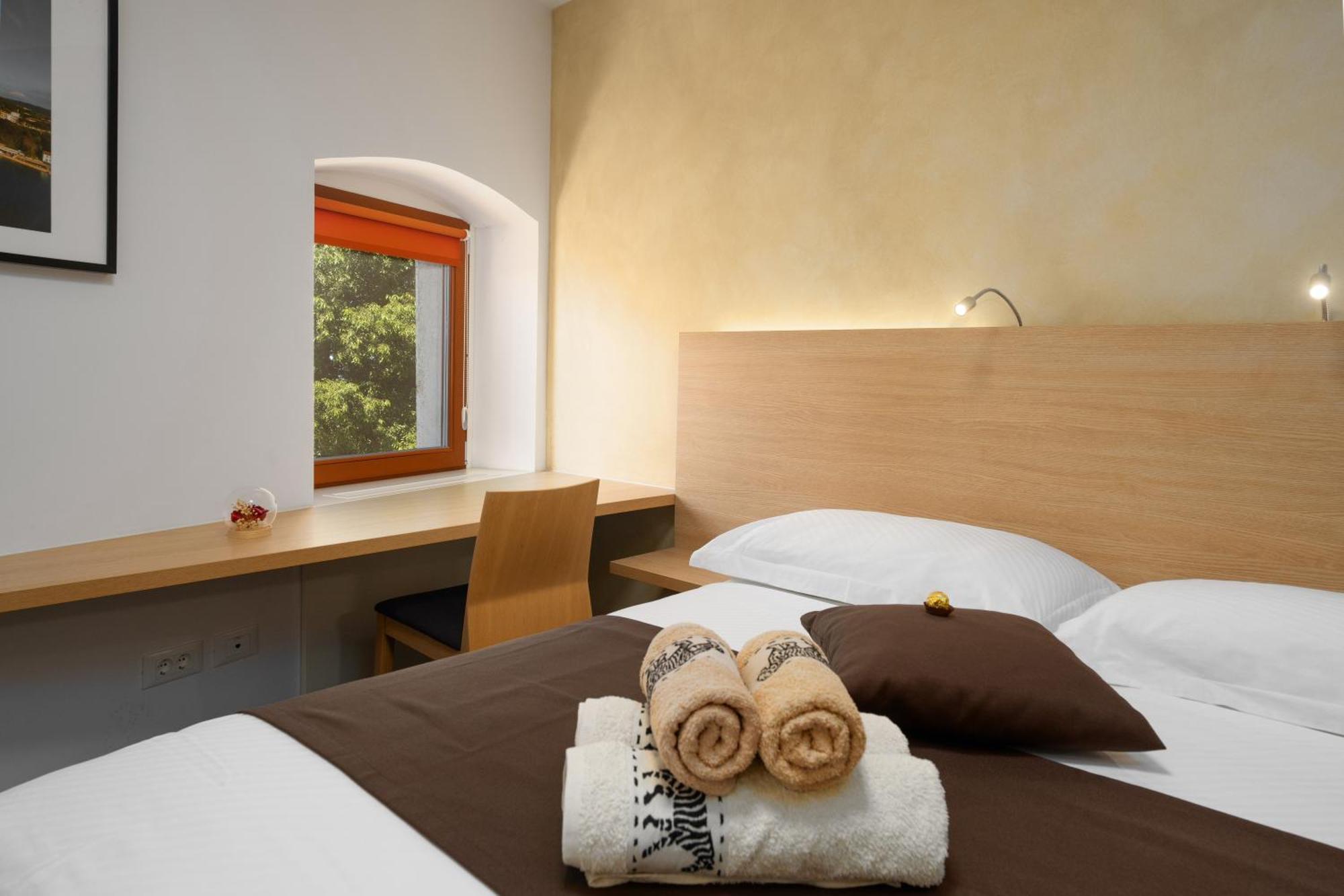Boutique Wrungel Hotel Vrsar Bagian luar foto